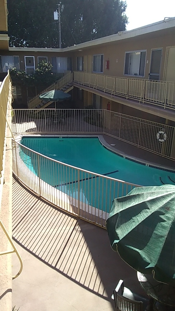 LONG BEACH Apartment: 1765 MAGNOLIA AVE.