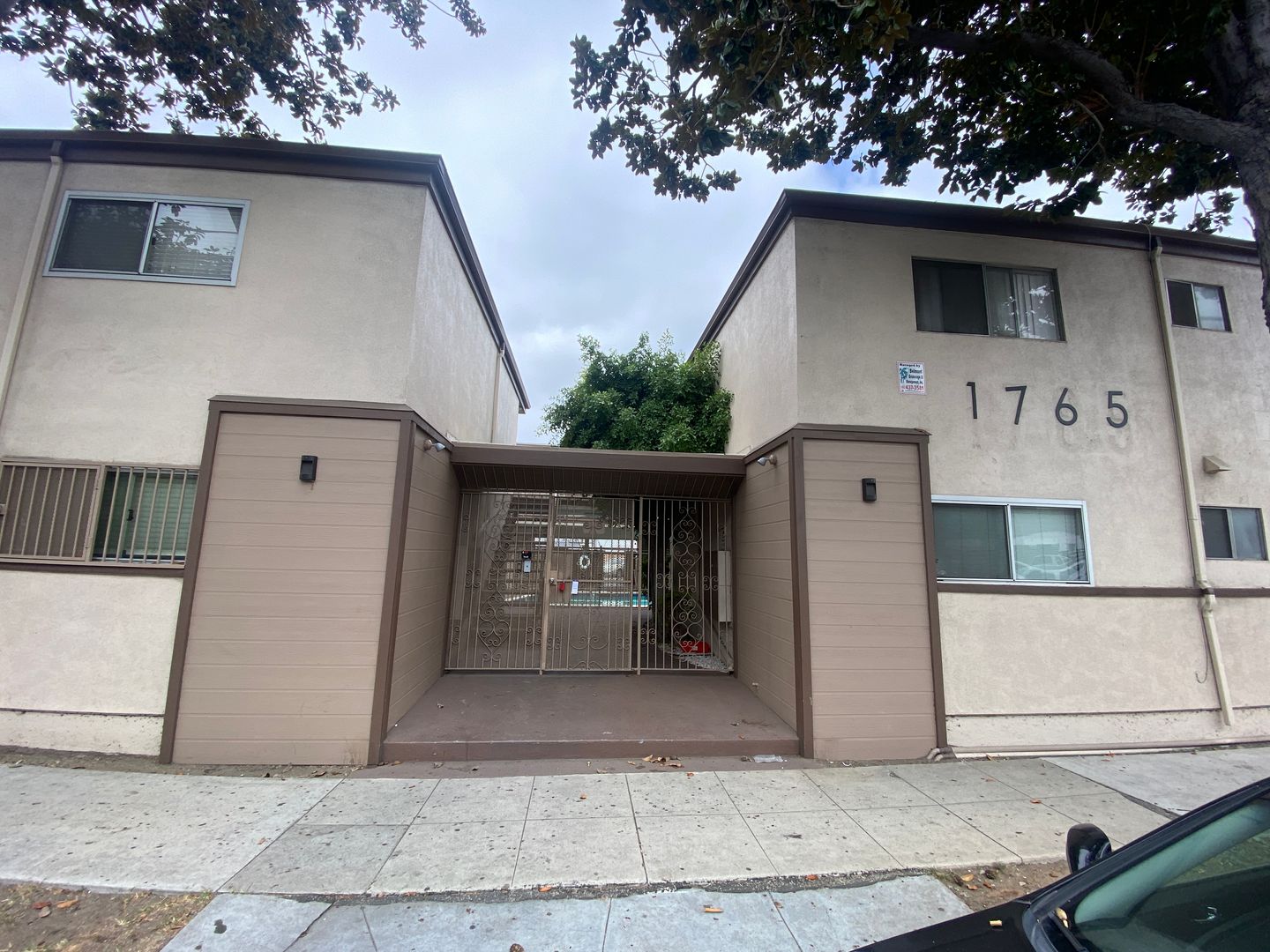 LONG BEACH Apartment: 1765 MAGNOLIA AVE.
