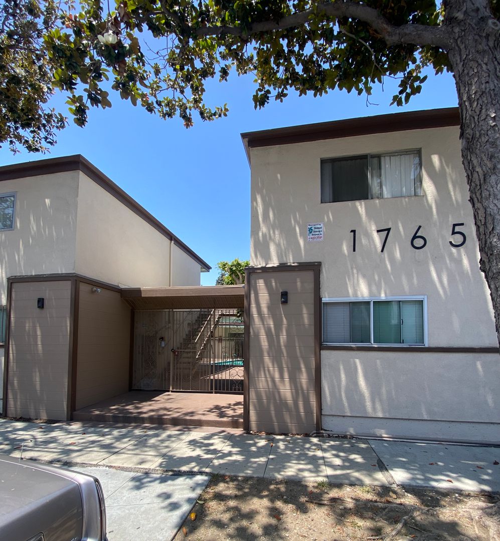 LONG BEACH Apartment: 1765 MAGNOLIA AVE.