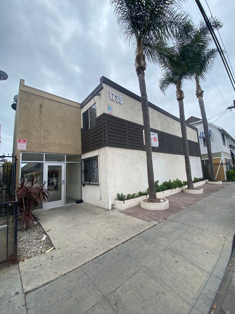 LONG BEACH Apartment: 1736 E. 4TH STREET
