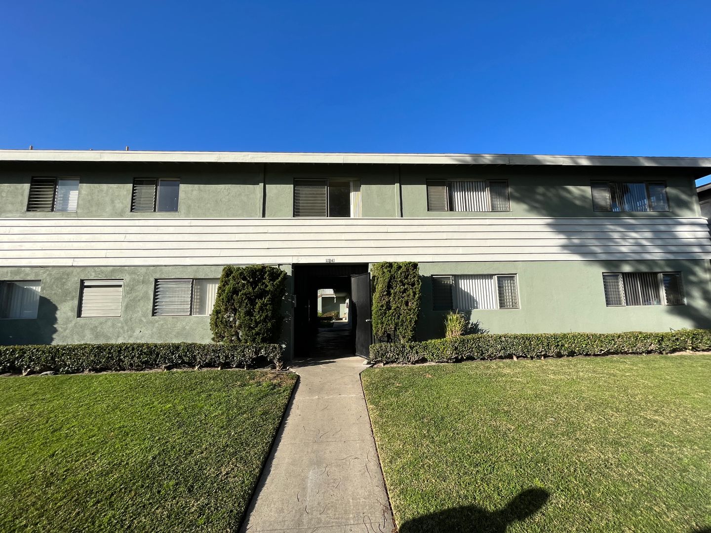 Garden Grove Apartment: 11841 Stuart Dr
