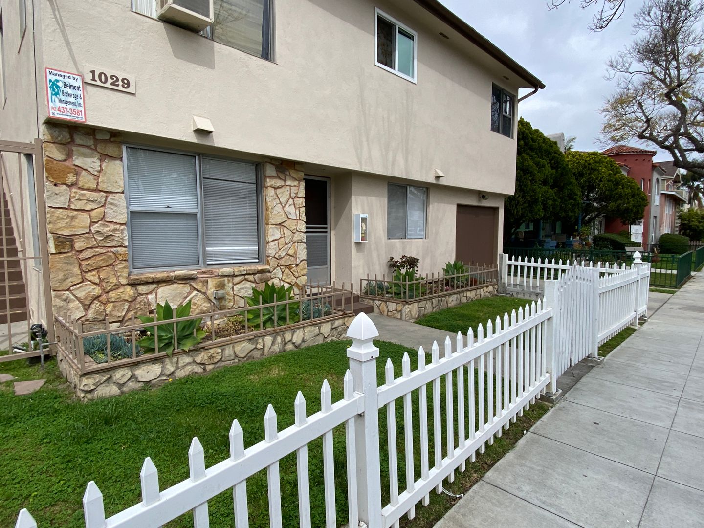 LONG BEACH Apartment: 1019-1029 STANLEY AVE.
