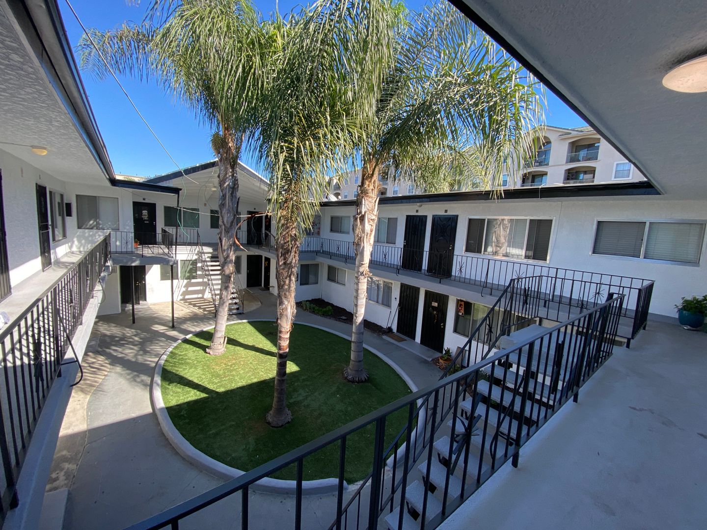 LONG BEACH Apartment: 737 W. 5TH STREET