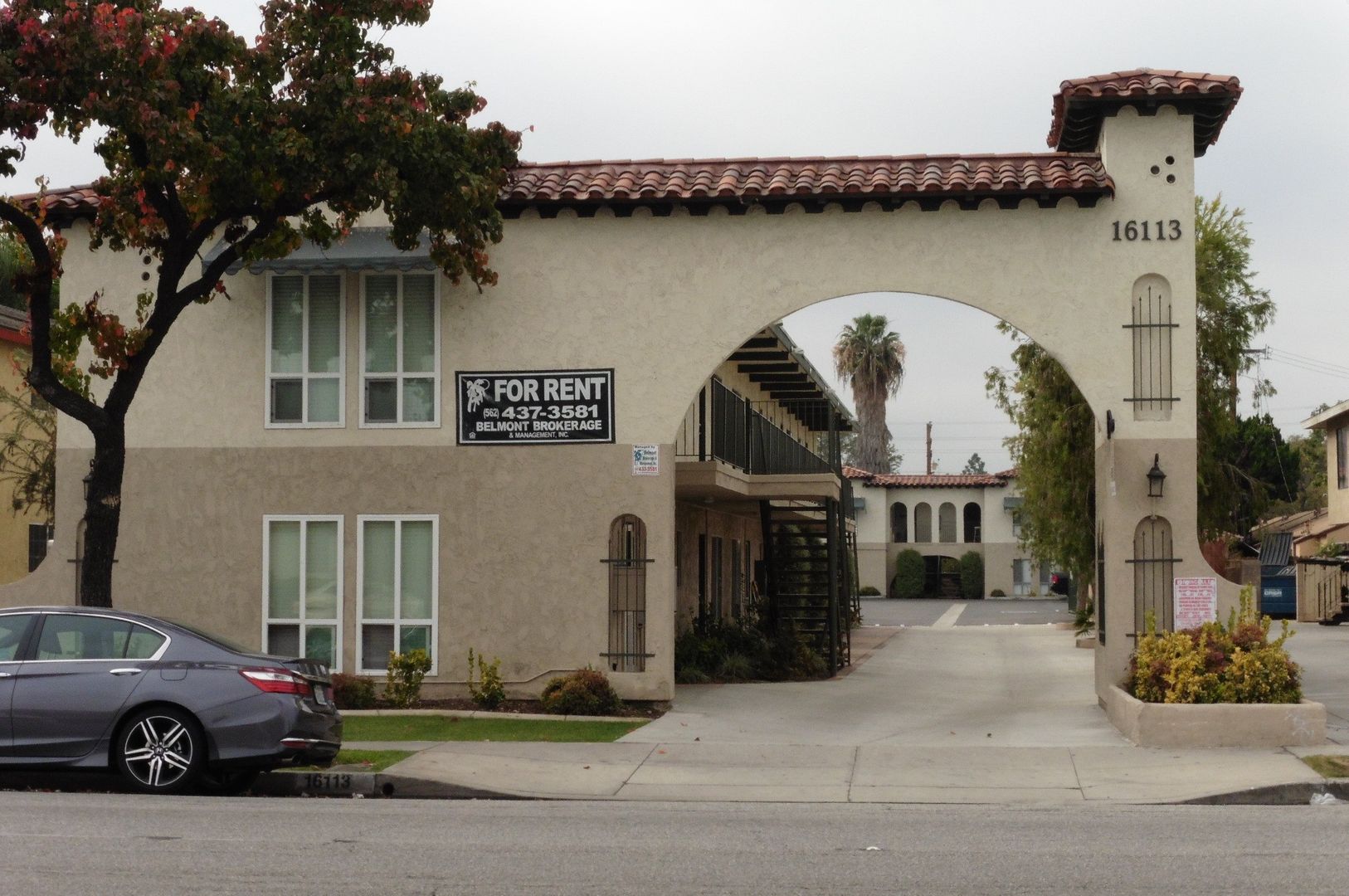 BELLFLOWER Apartment: 16113 WOODRUFF AVE.