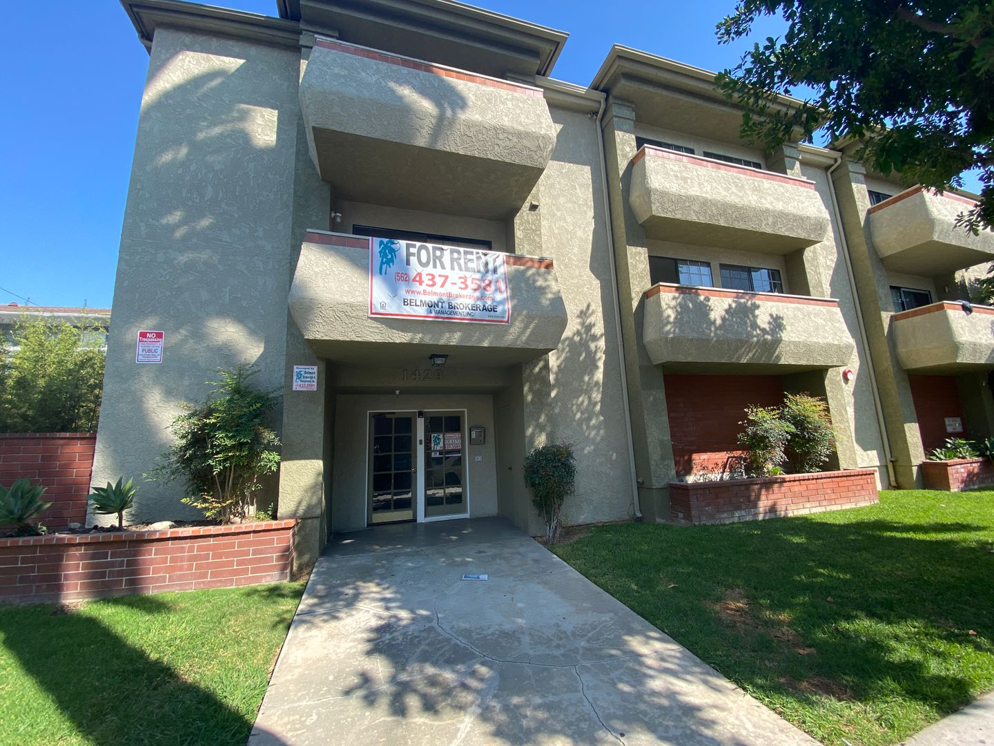 Long Beach Apartment: 1429 E Florida Street