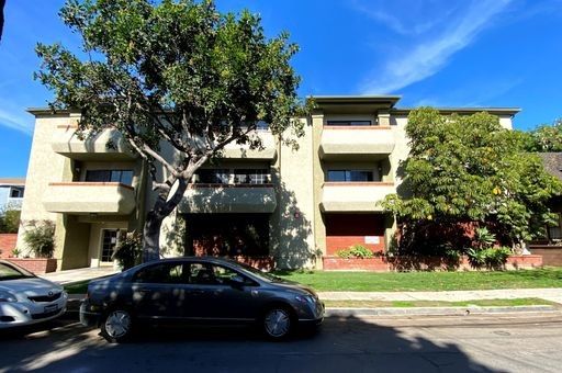 Alamitos Beach Area 2 Bed/ 2 Ba: MIS $700 (OAC) – photo 1