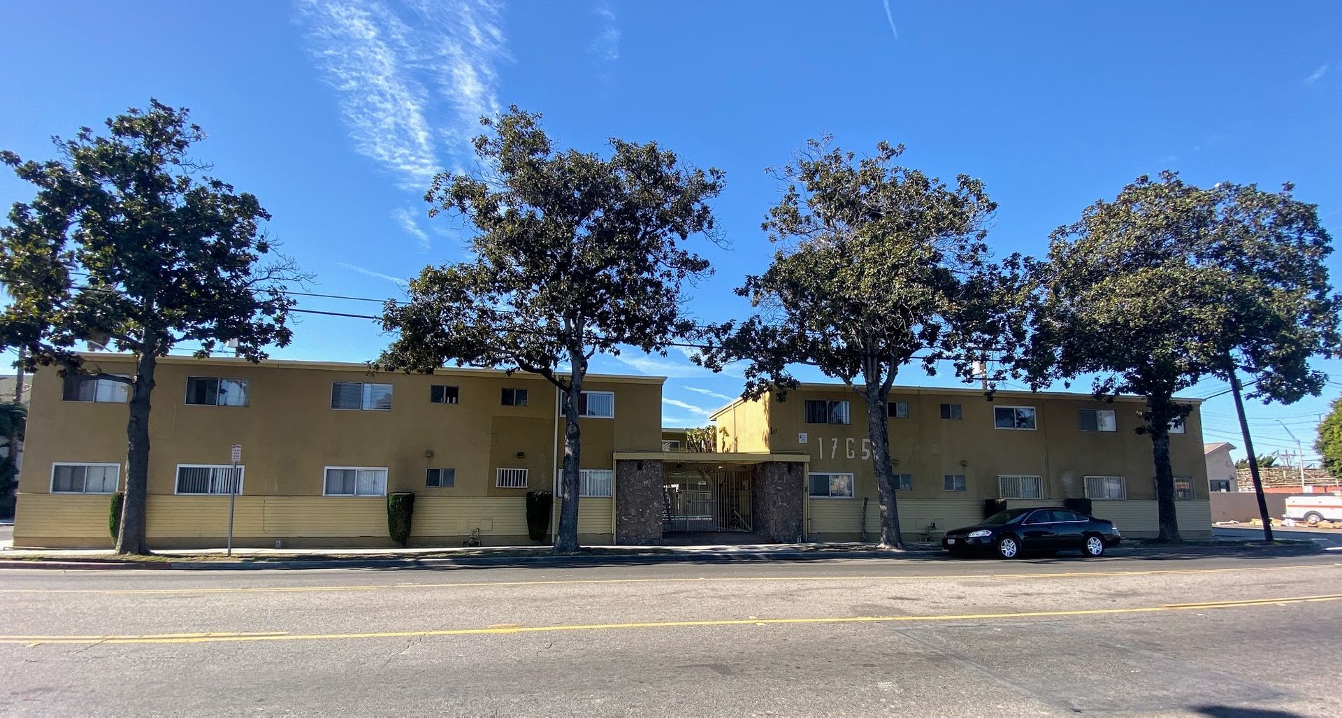 LONG BEACH Apartment: 1765 MAGNOLIA AVE.