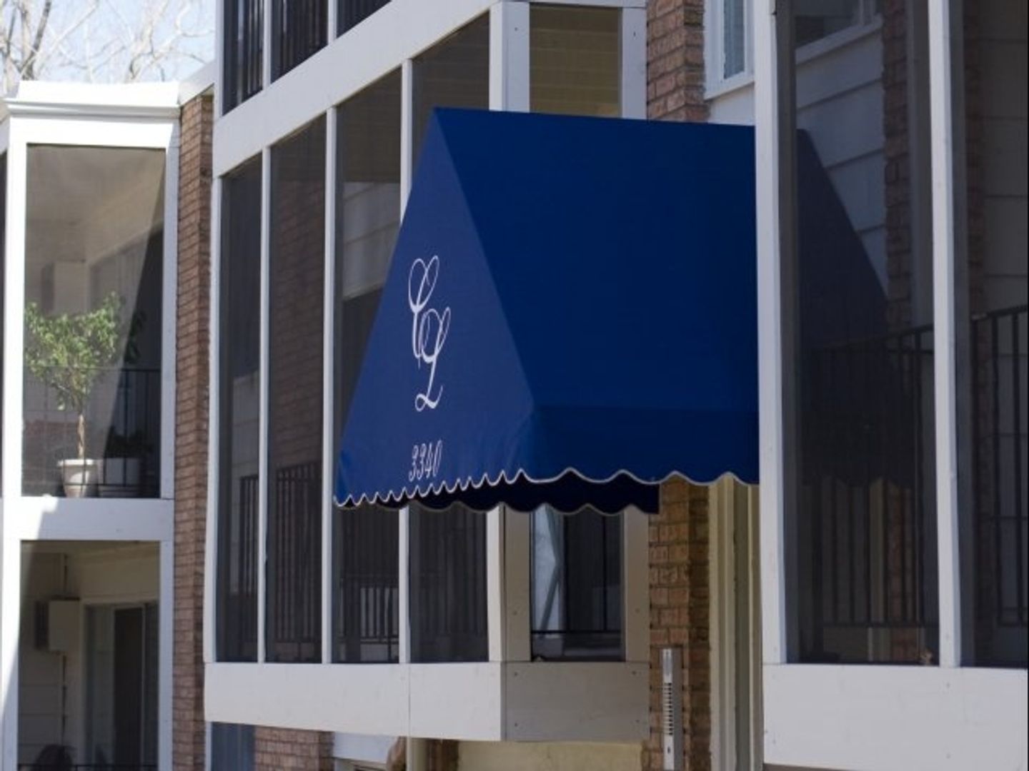 Robbinsdale Apartment: 3340 Drew Avenue N