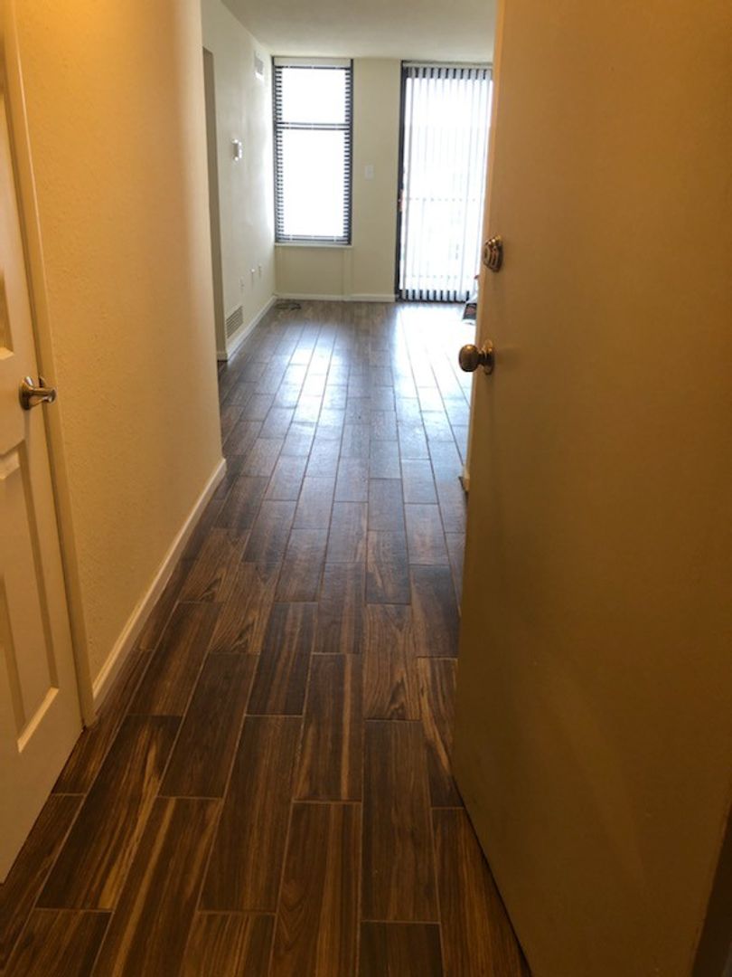 Norfolk Apartment: 9621 Chesapeake Blvd