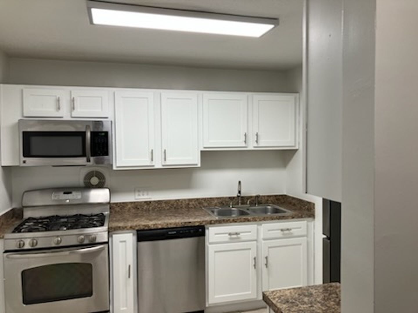 Norfolk Apartment: 9621 Chesapeake Blvd