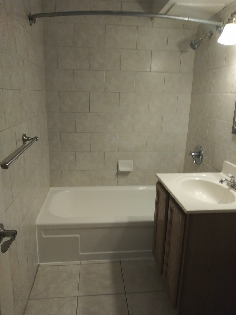 Norfolk Apartment: 9621 Chesapeake Blvd