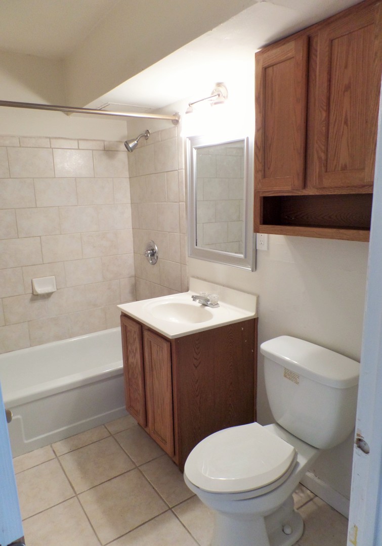 Norfolk Apartment: 9621 Chesapeake Blvd