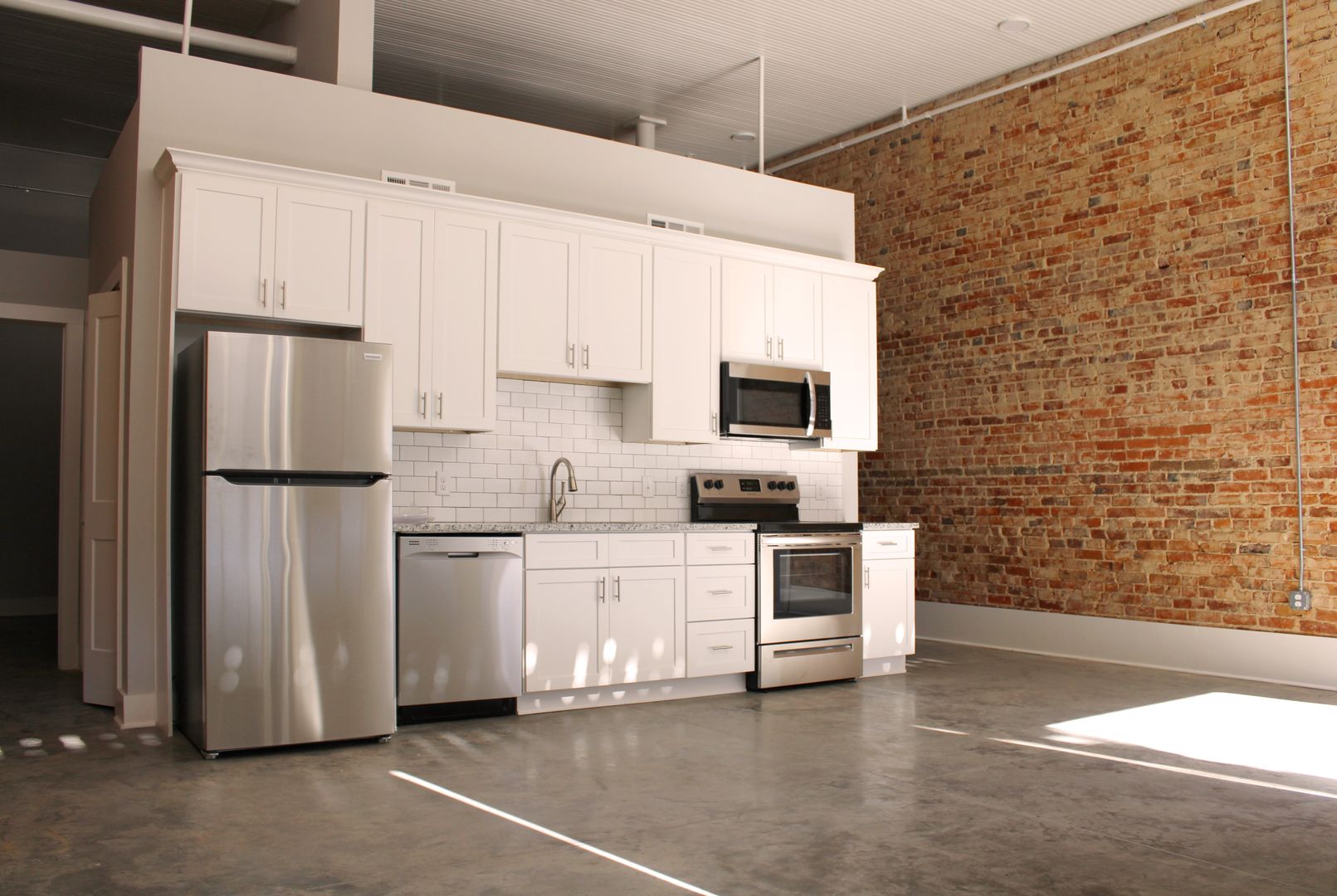 Augusta Apartment: 513 James Brown Blvd.