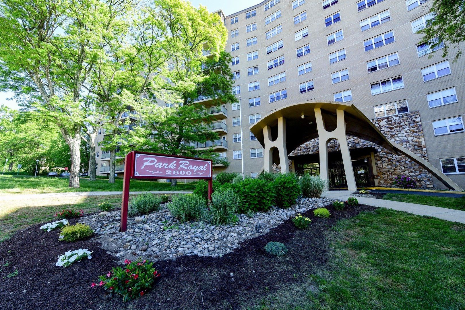 Bridgeport Apartment: 2600 Park Ave
