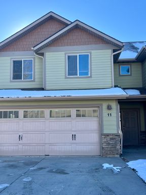 3 Bed 2.5 Bath with double attached garage in Bozeman – photo 1