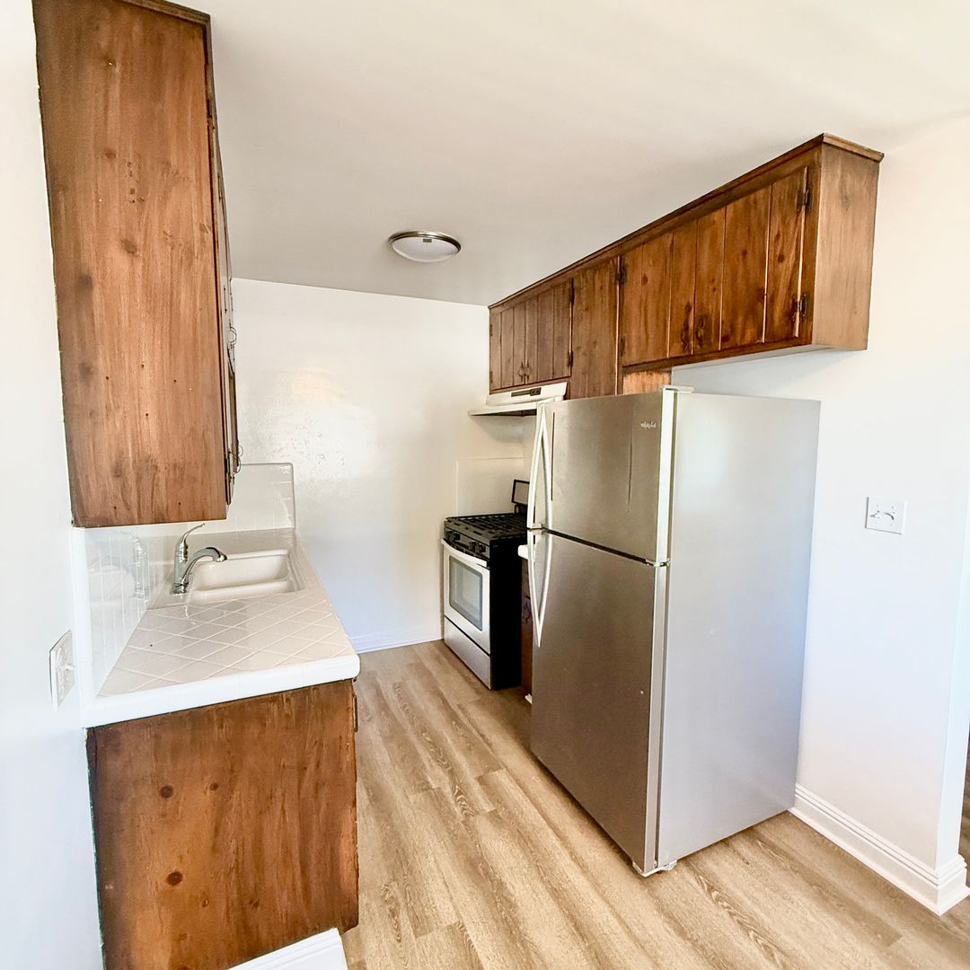 La Mesa Apartment: 4822-4826 Cypress Street