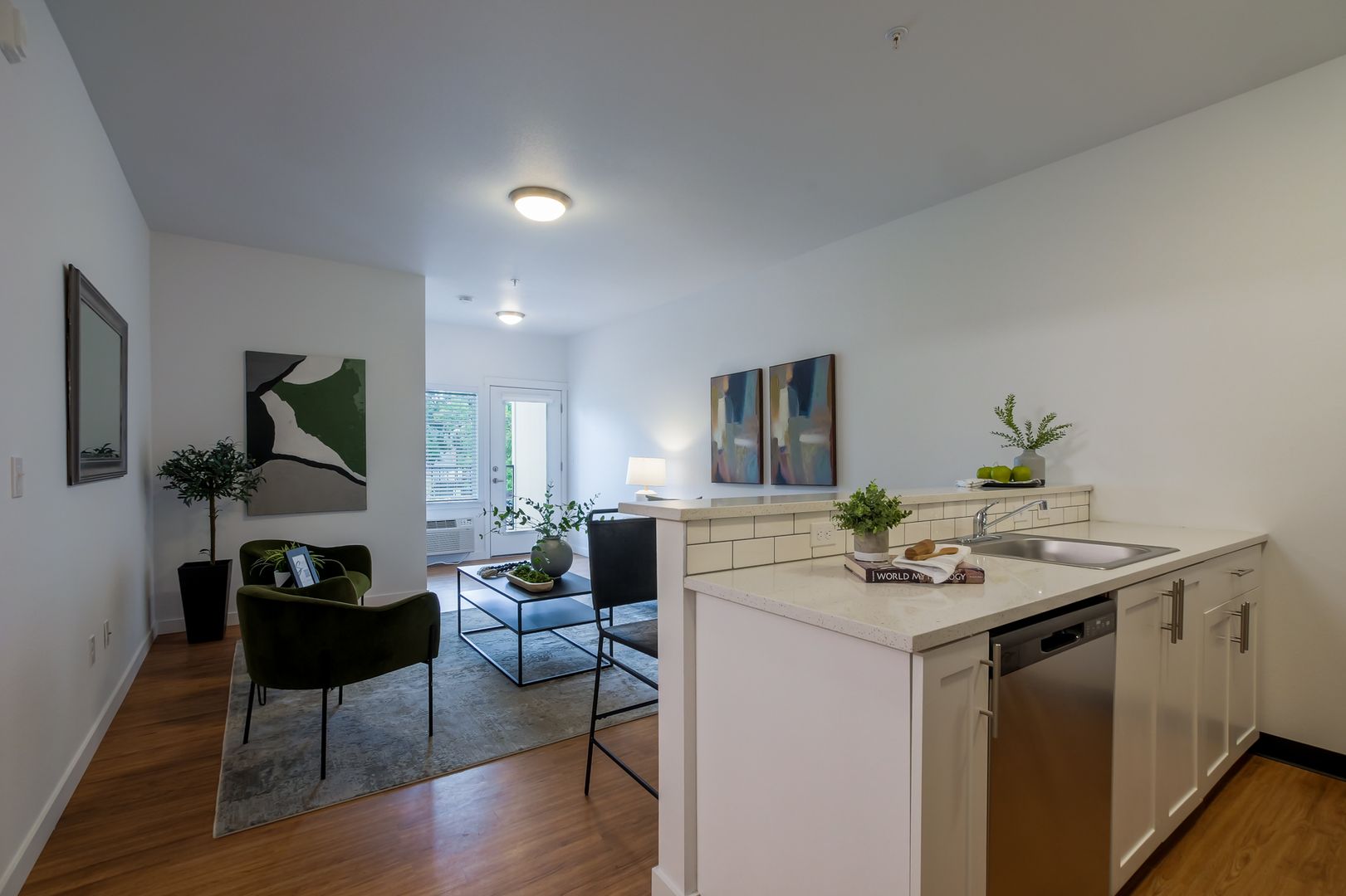 Portland Apartment: 7550 N. Lombard Street
