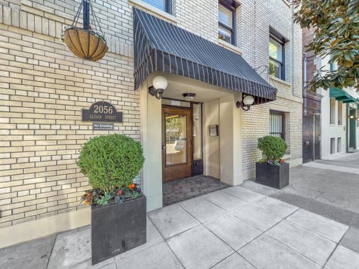 1-MONTH FREE! Beautiful Updated Vintage Second Floor Studio in Nob Hill!! – photo 1