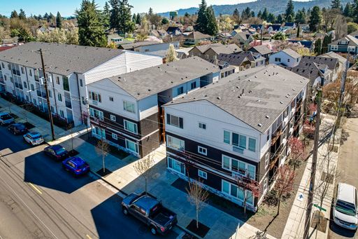 September Rent Special! $100 off Rent for 12-months- 1-Bedroom Offering A/C and In-Unit Washer/Dryer! – photo 1