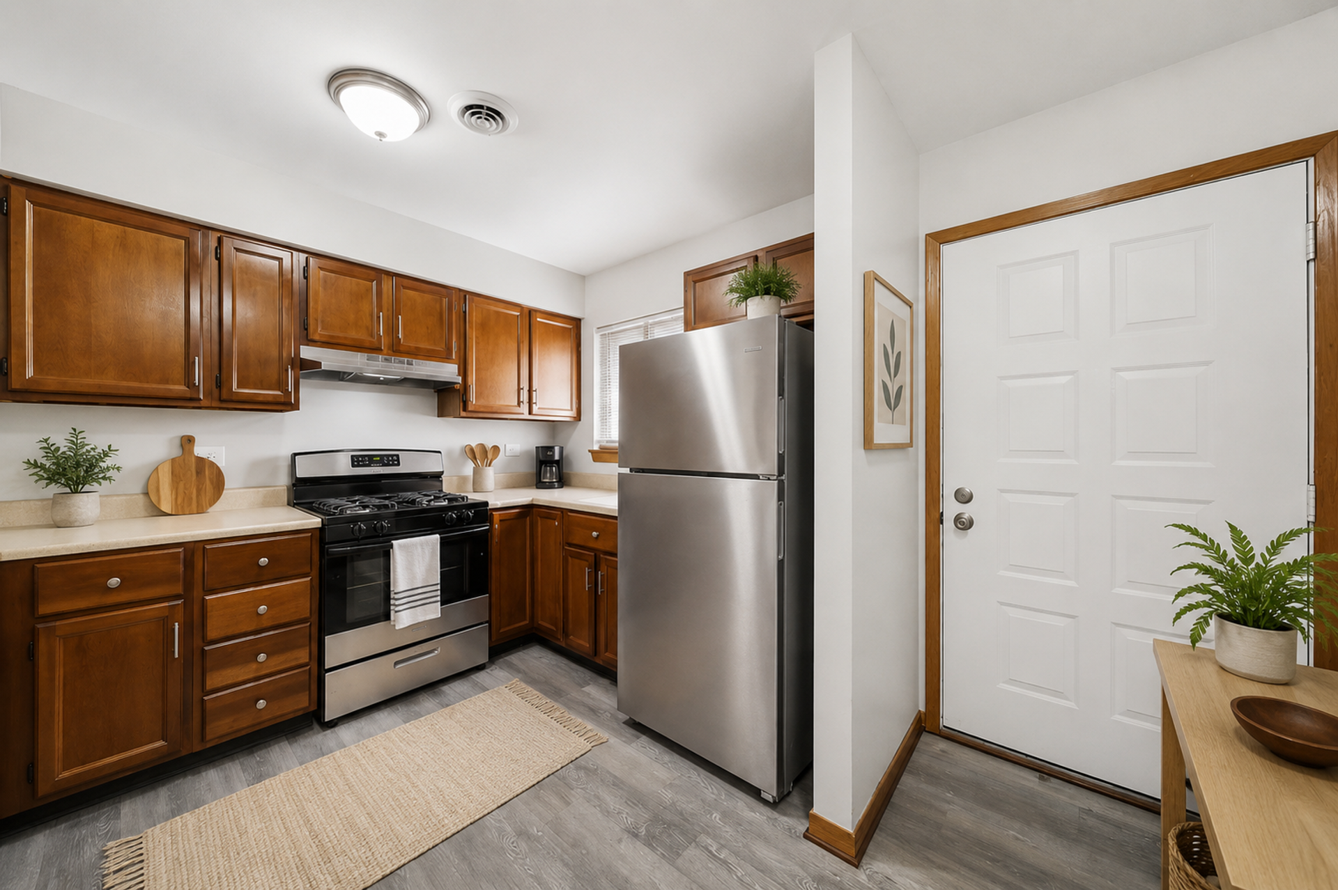 Burbank Apartment: 97 Pinehurst Ct