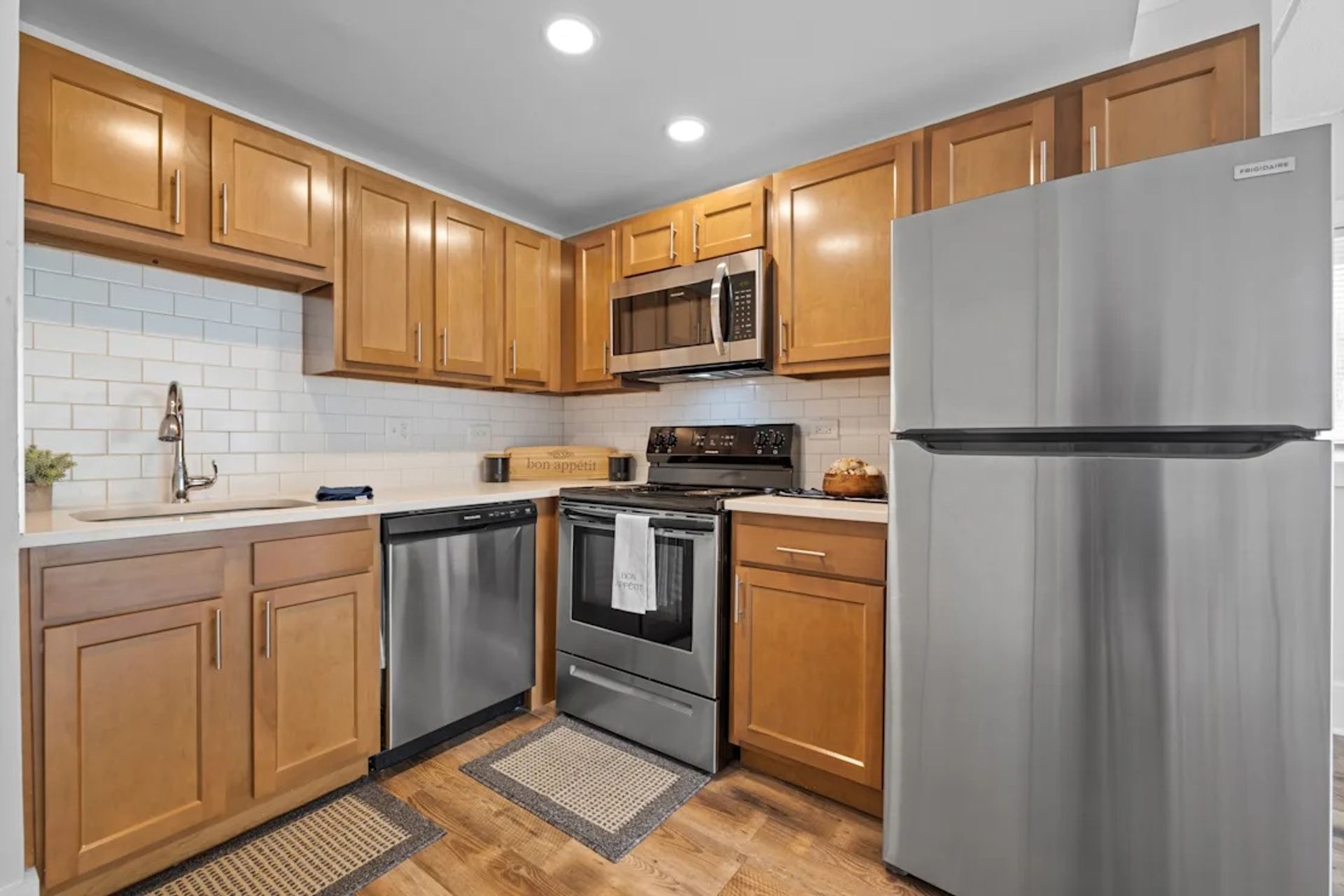 St. Charles Apartment: 145 Walnut Dr
