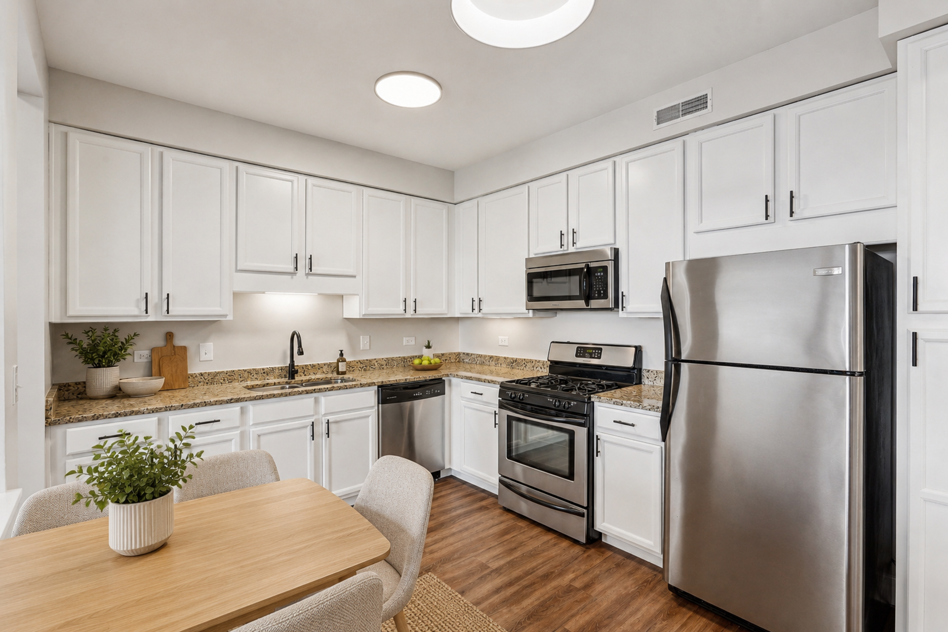 Vernon Hills Apartment: 1255 Town Center Rd