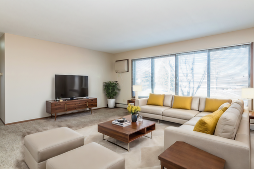 Southern Hills Apartments – photo 1