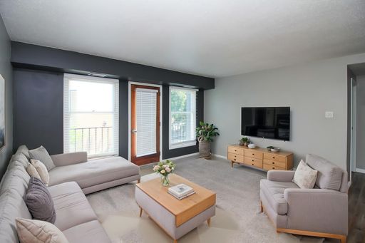 Teak Apartments – photo 1