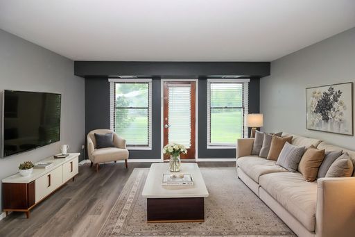 Teak Apartments – photo 1