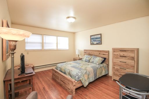 Fully Furnished – photo 1