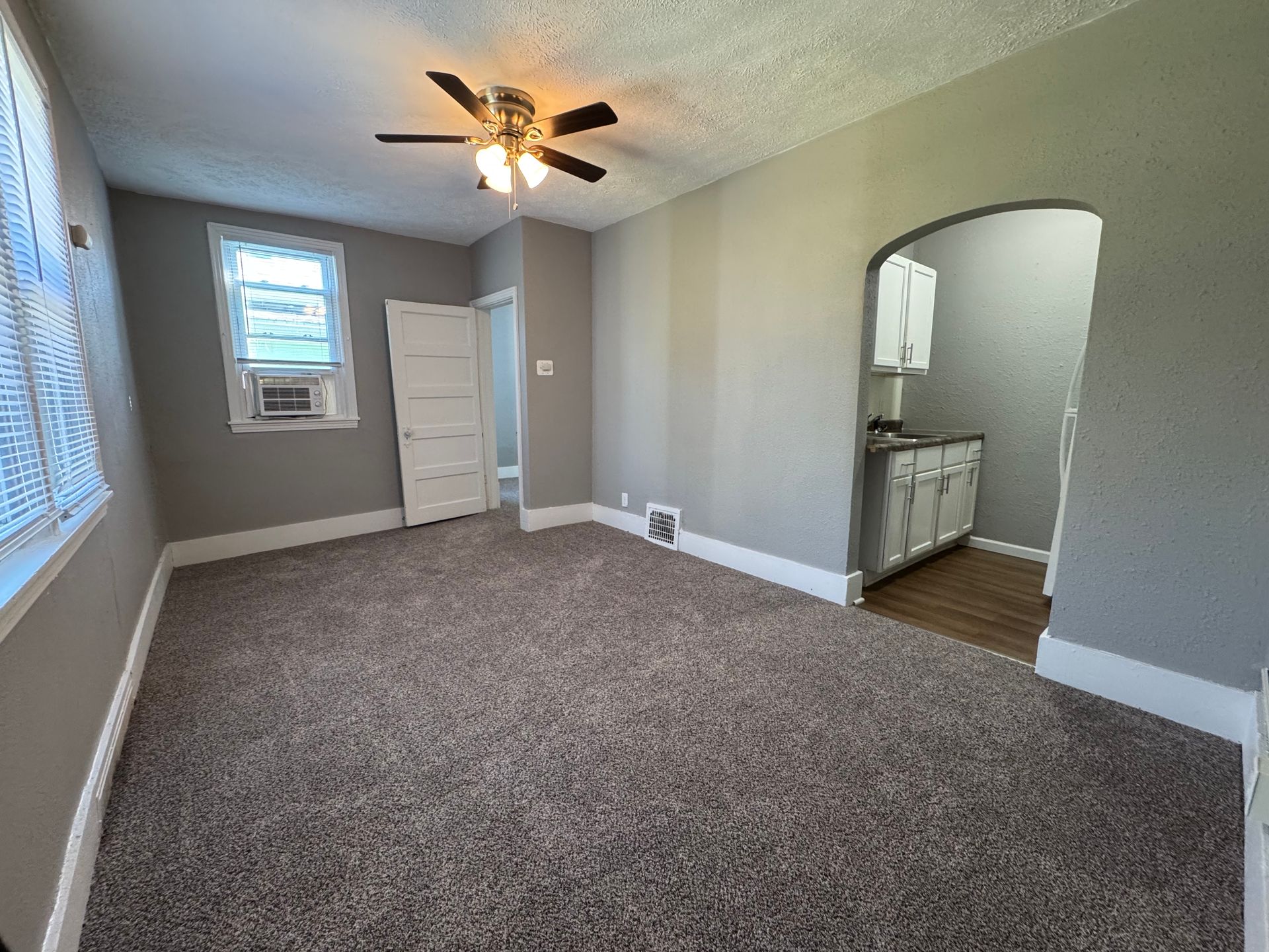 Sioux Falls Apartment: 316 E 15th St.