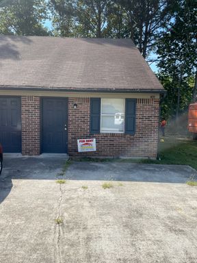 2 Bed 1.5 Bath Rental at 3366/3368 Steeple Circle - 3366, Cleveland, TN – photo 1