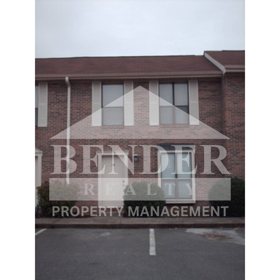 Cleveland Apartment: 900 Stratford Circle