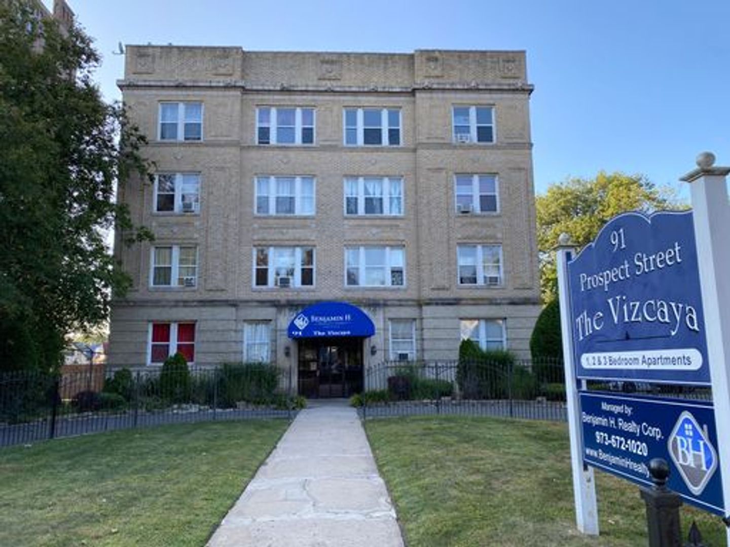 East Orange Apartment: 91 Prospect Street