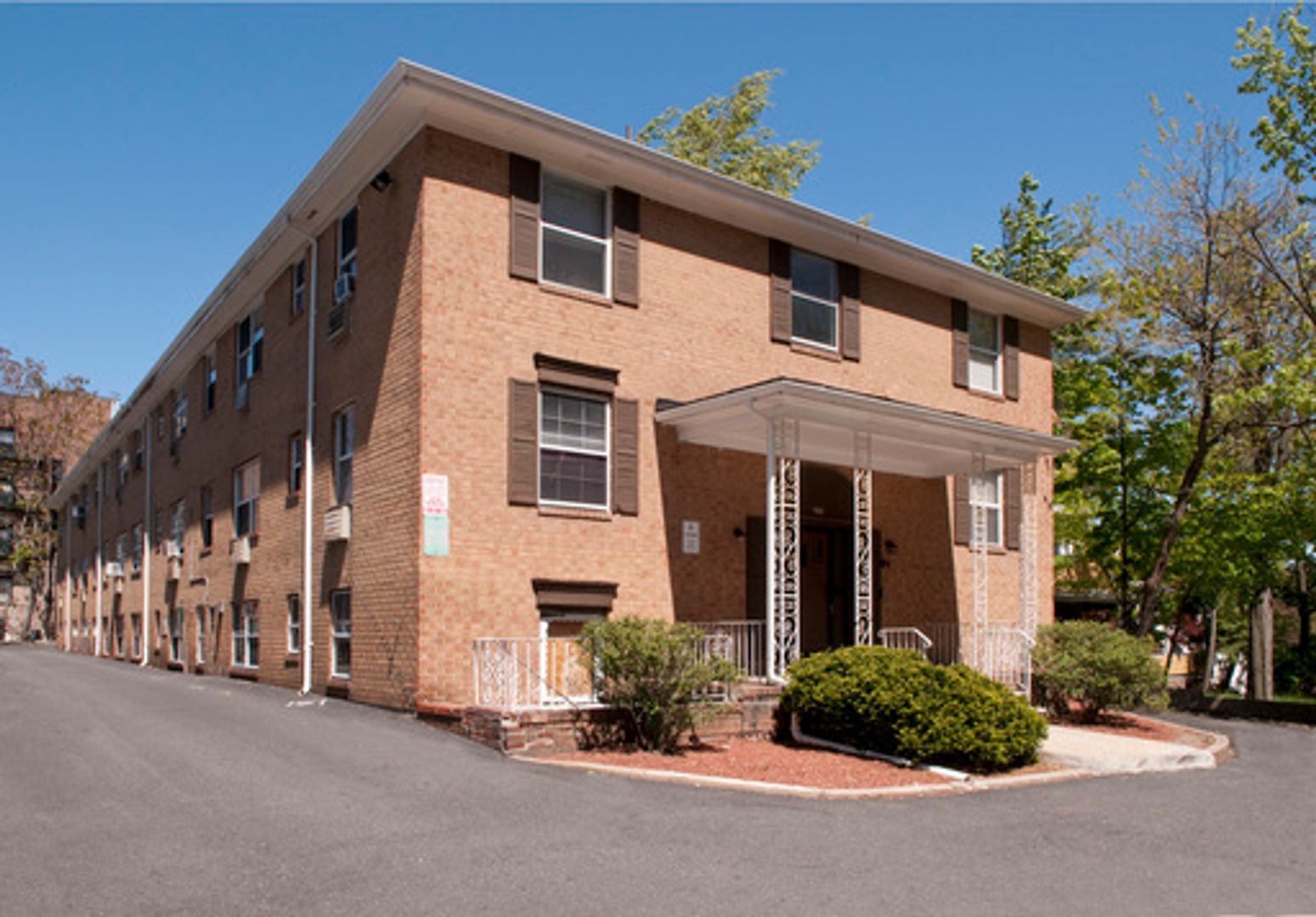 Orange Apartment: 245 Reynolds Terrace