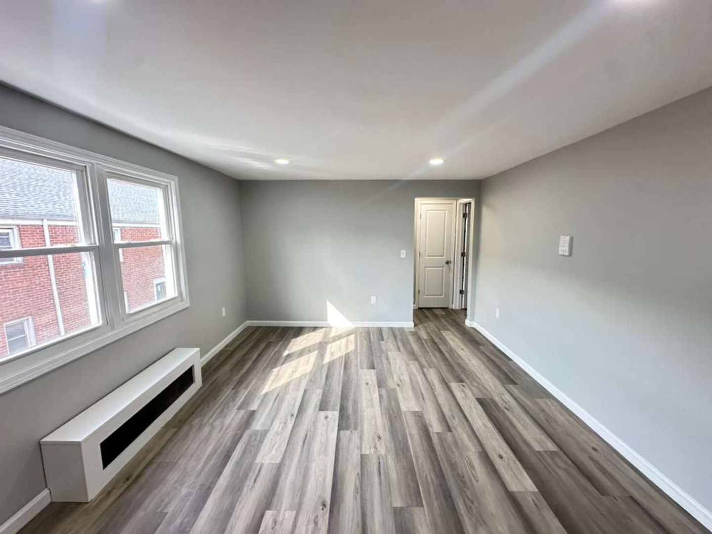 Orange Apartment: 478 Tremont Avenue