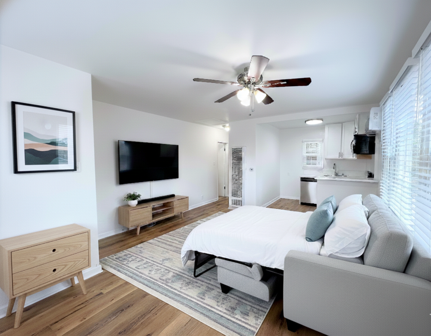 Los Angeles Apartment: 6201 Fountain Ave.