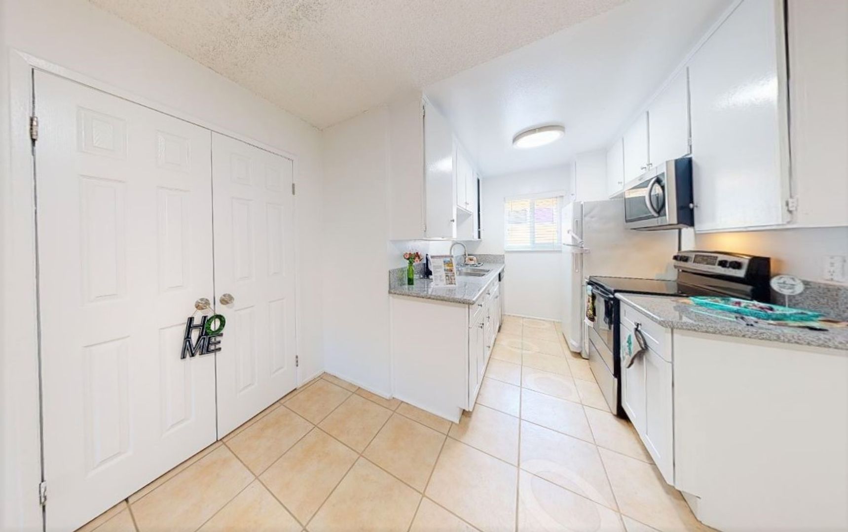 Winnetka Apartment: 20353 Saticoy St.