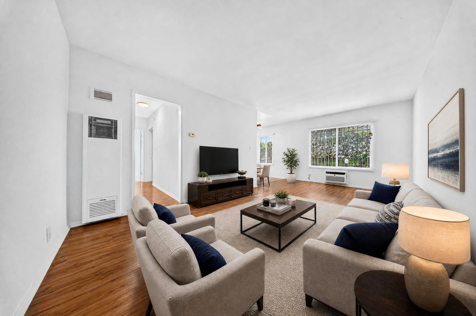 Los Angeles Apartment: 334 S. Hobart Blvd.