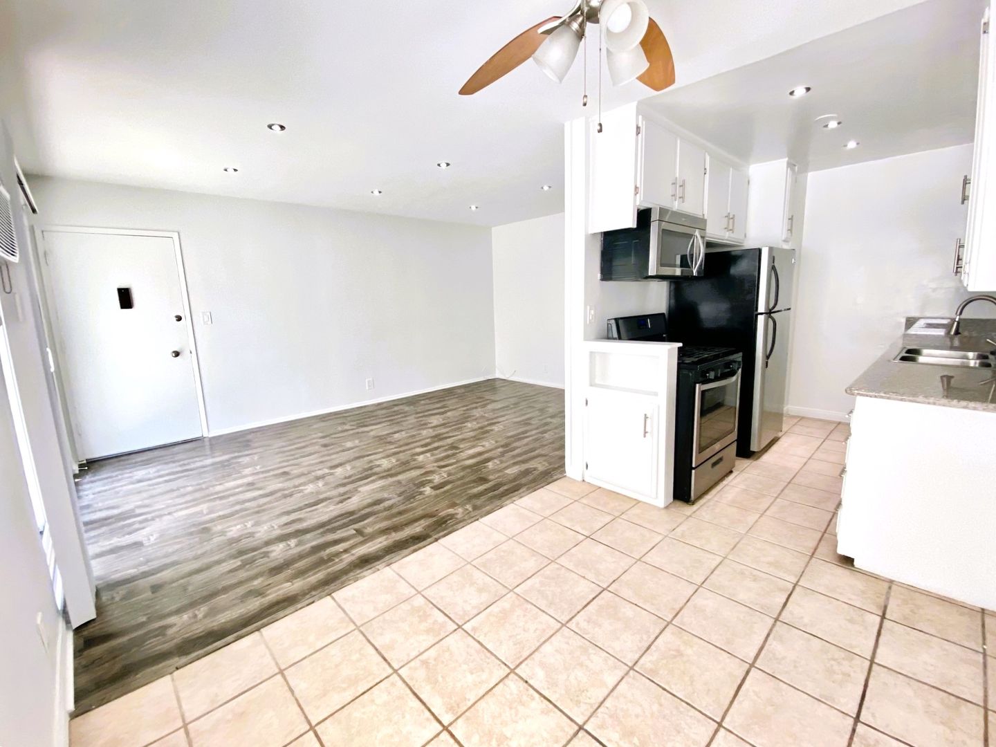 West Hollywood Apartment: 9030 Harratt St.