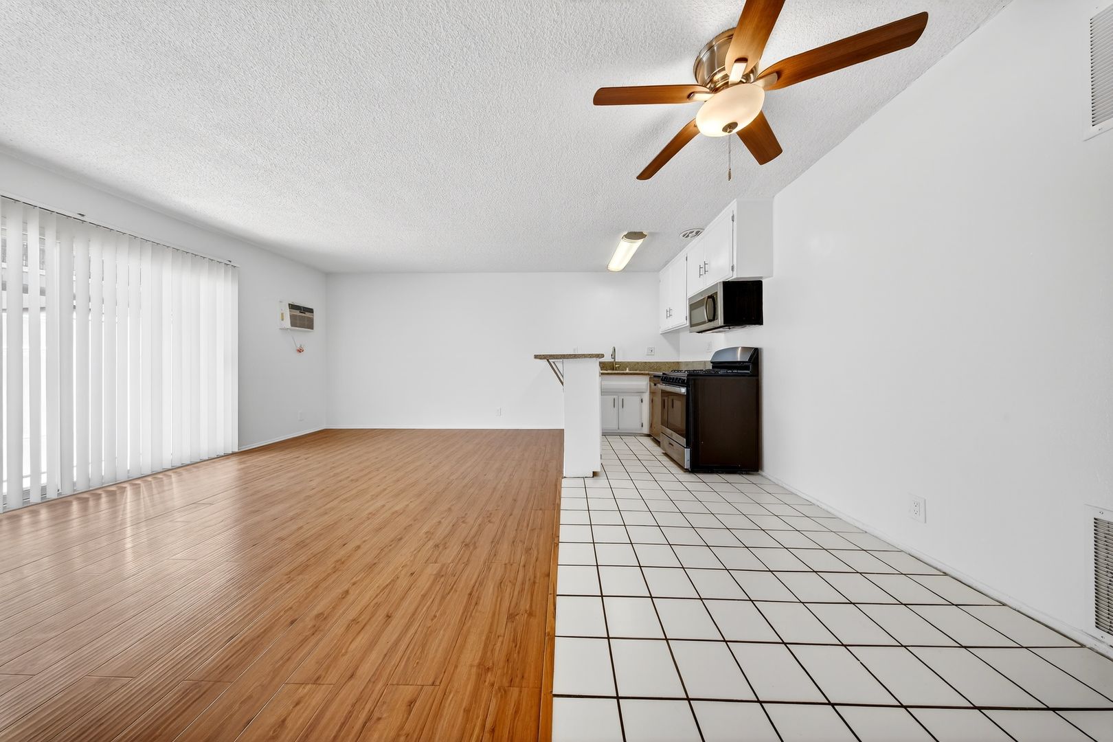 West Hollywood Apartment: 9030 Harratt St.