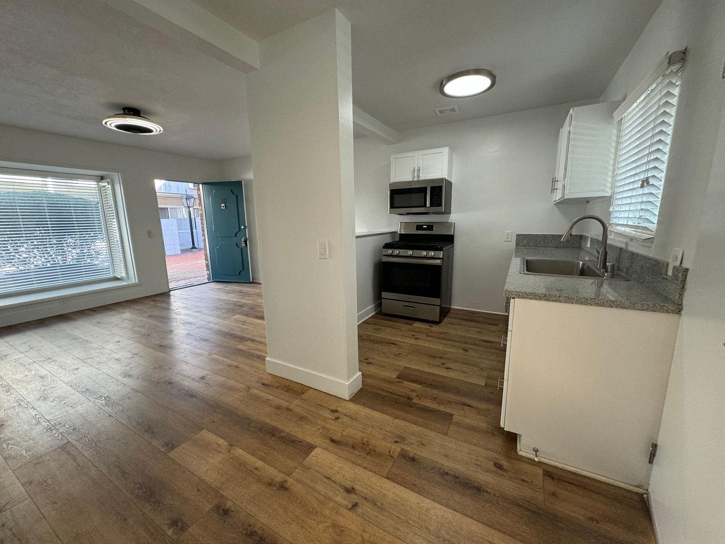 Pasadena Apartment: 400-420 N. Oakland Ave.