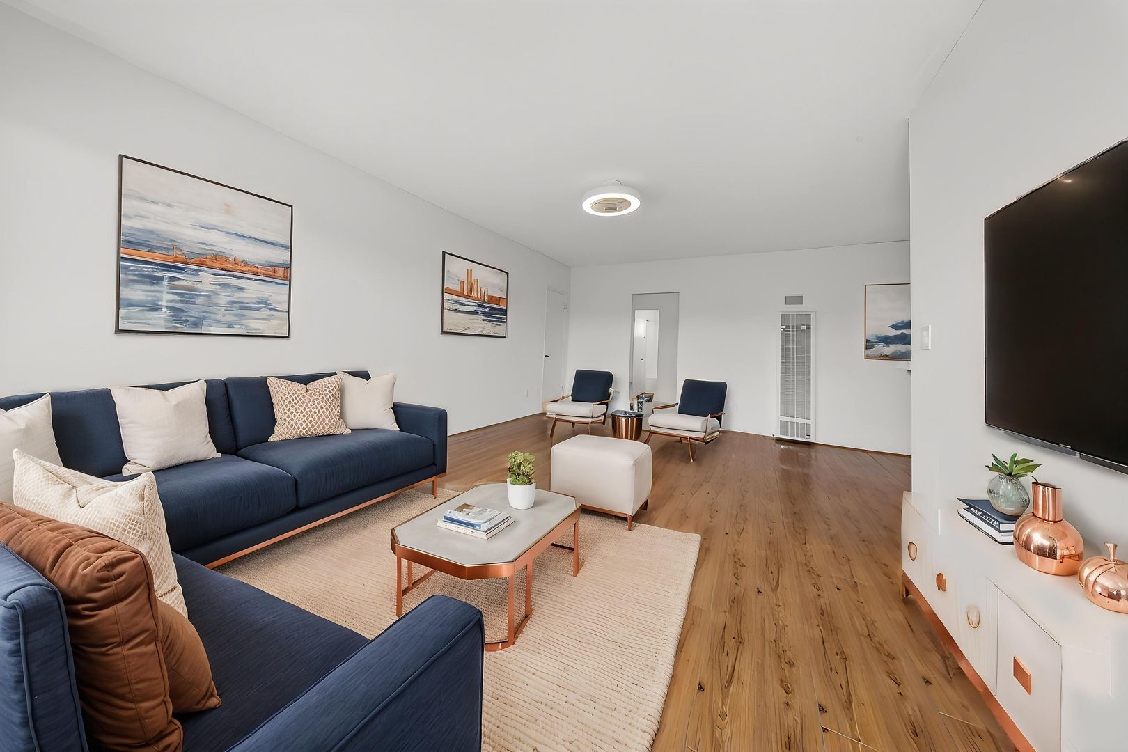 North Hollywood Apartment: 5715 Vineland Ave.