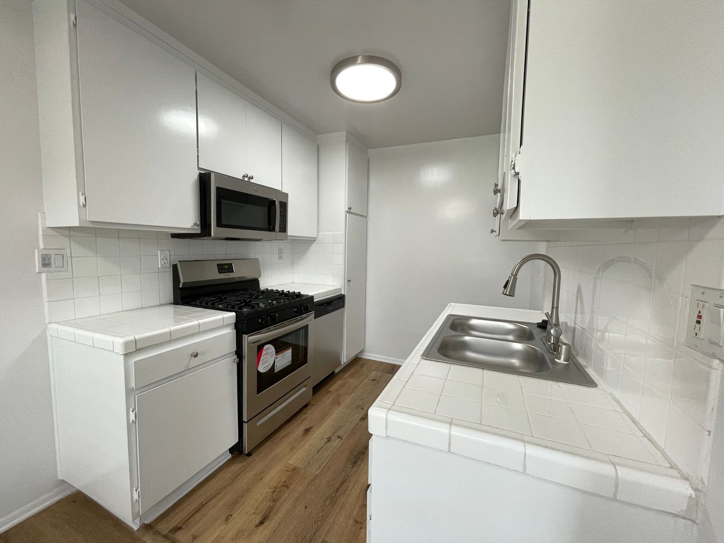 North Hollywood Apartment: 5650 Fair Ave.