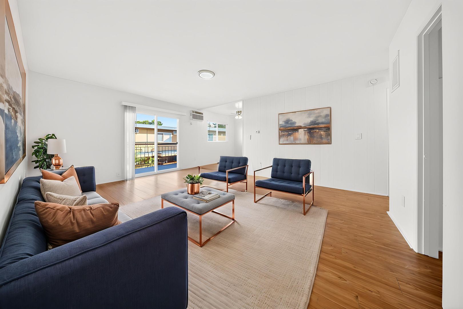 North Hollywood Apartment: 10736 Magnolia Blvd.