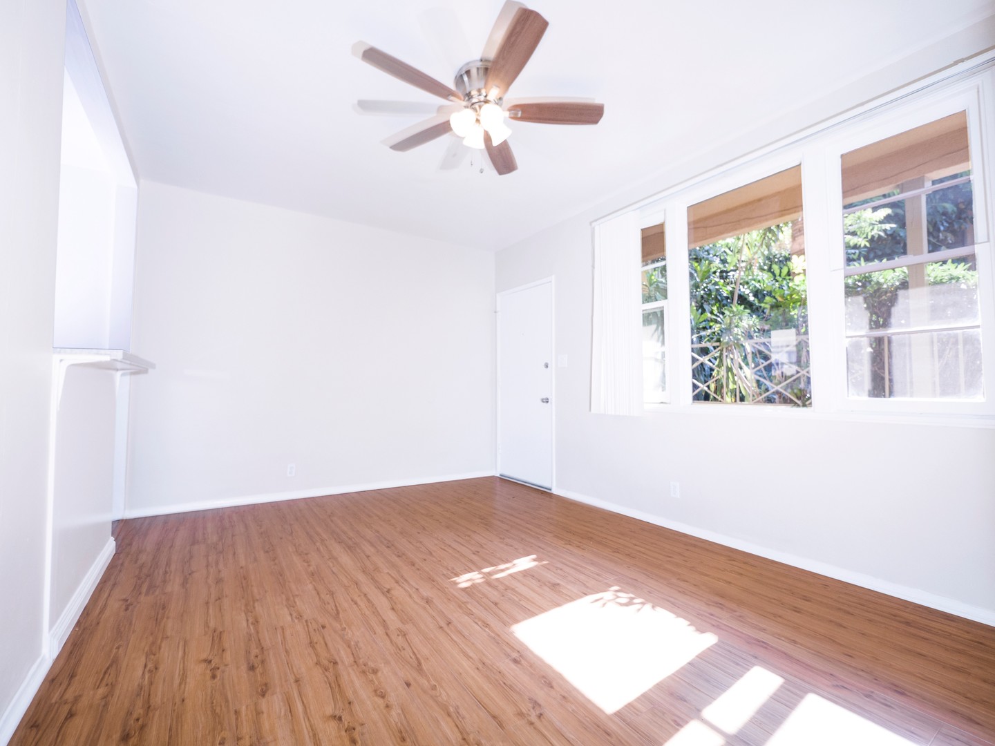 Los Angeles Apartment: 6201 Fountain Ave.
