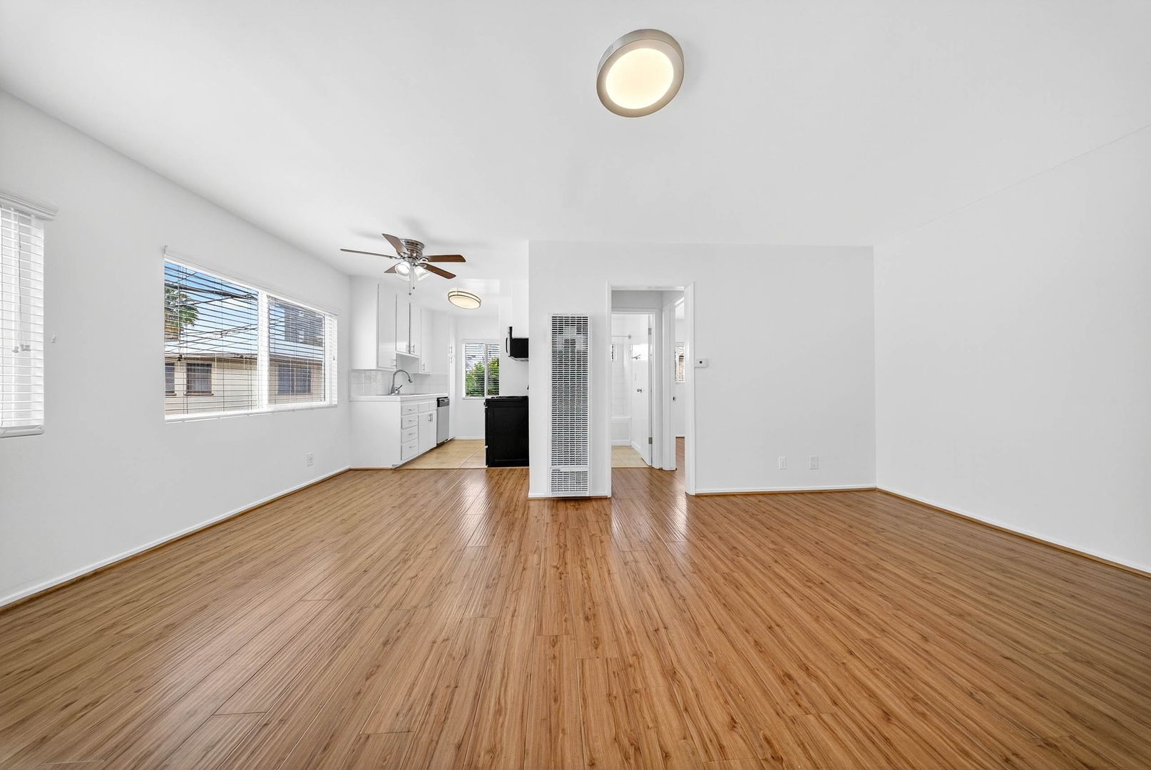 Los Angeles Apartment: 1825 Beloit Ave.