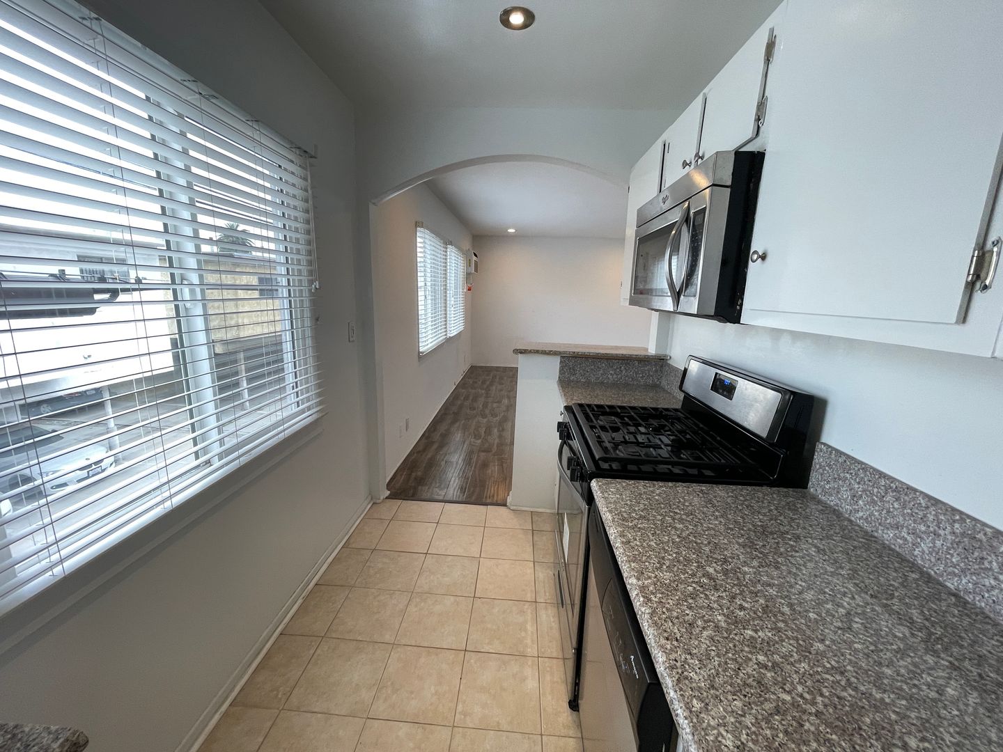 Los Angeles Apartment: 3742 Motor Ave.