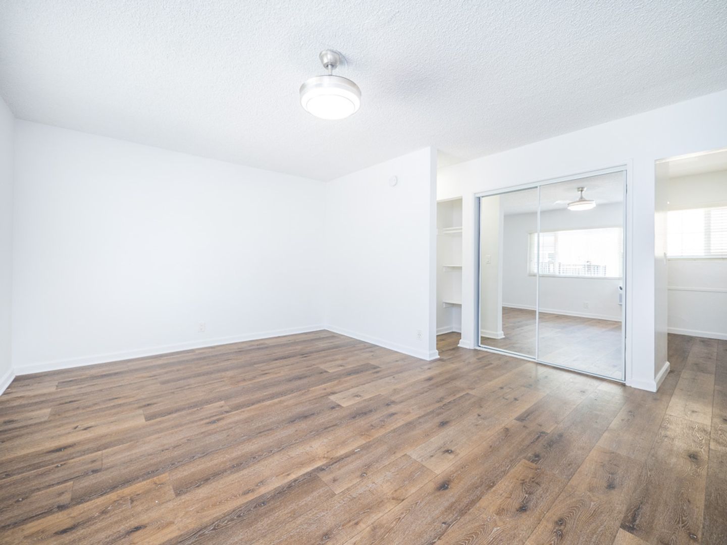 North Hollywood Apartment: 5716 Tujunga Ave.