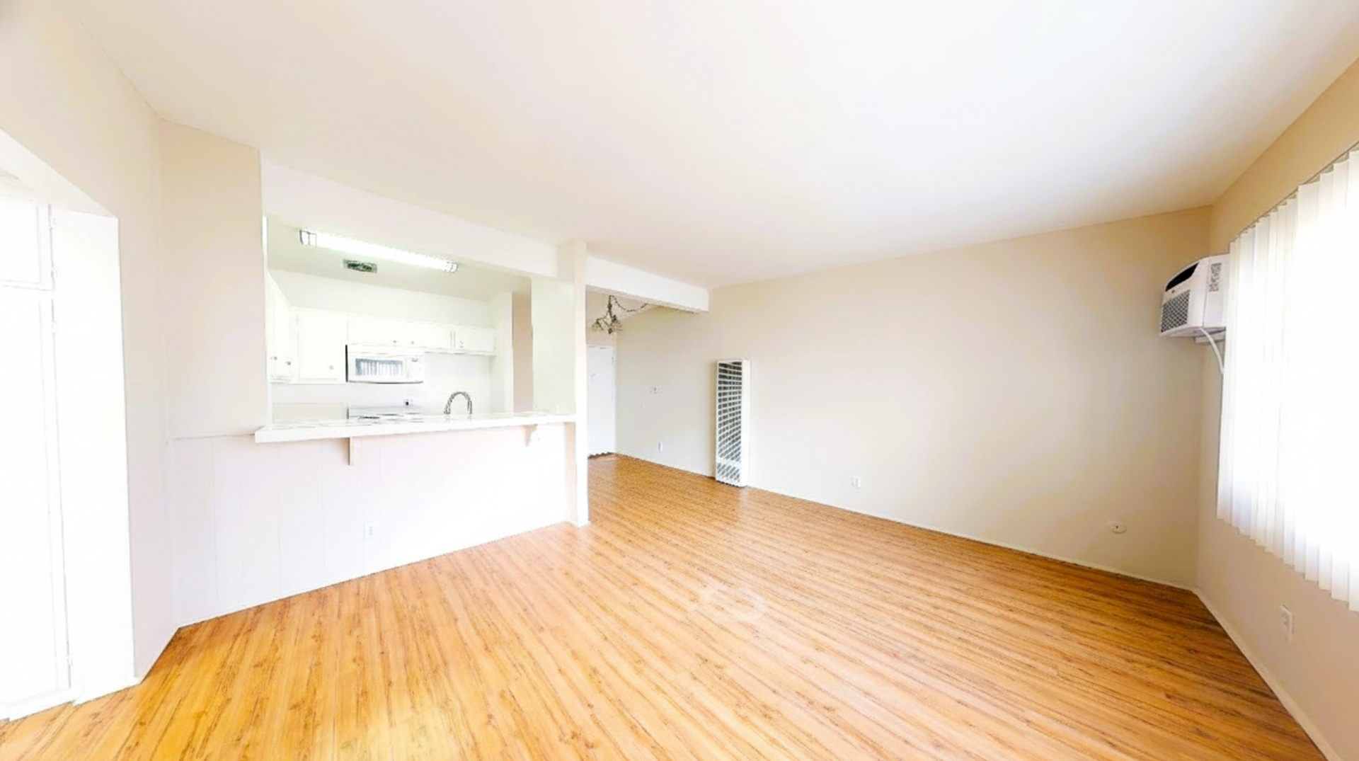 Los Angeles Apartment: 3638 Midvale Ave.